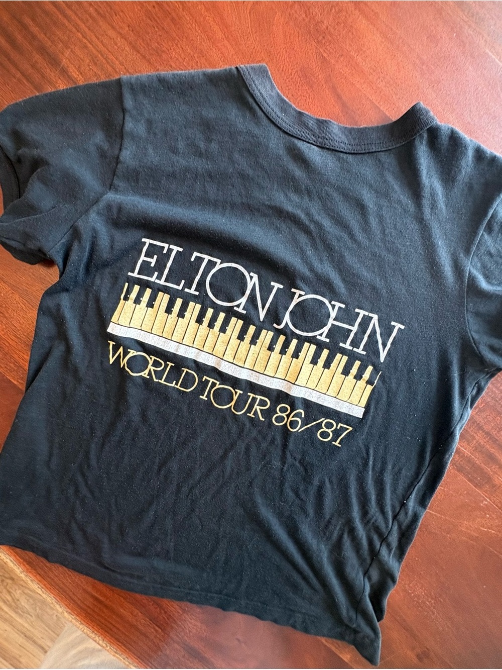 80s vintage elton john tee - authentic 80s concert shirt